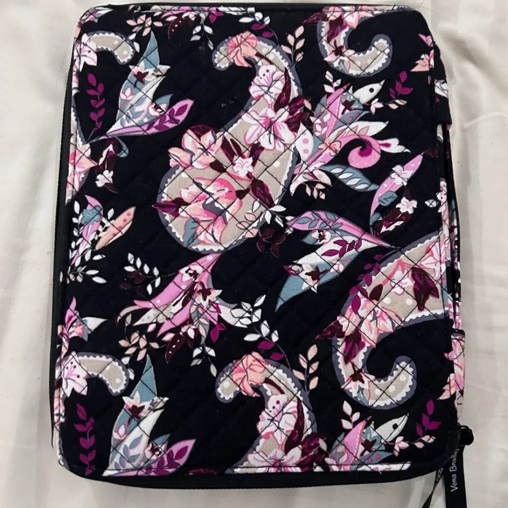 NWOT Vera Bradley Tablet Case in botanical paisley